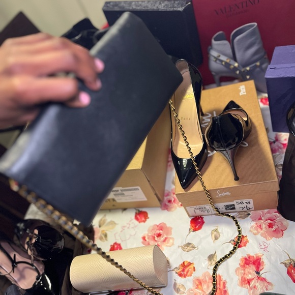 Authentic Prada Saffiano Wallet on a Chain Crossbody bag - Picture 2 of 8